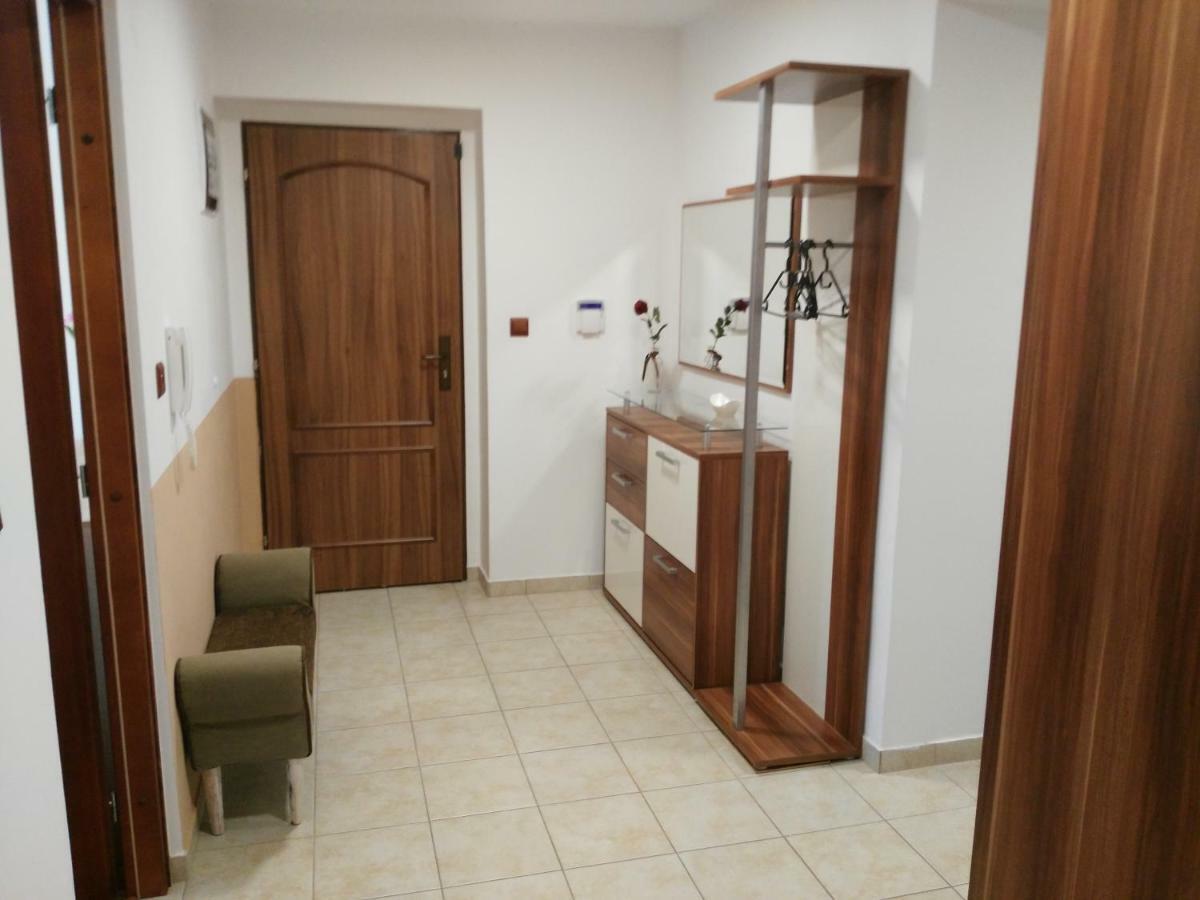 Apartman Eskadra 02 Горни-Мала-Упа Экстерьер фото