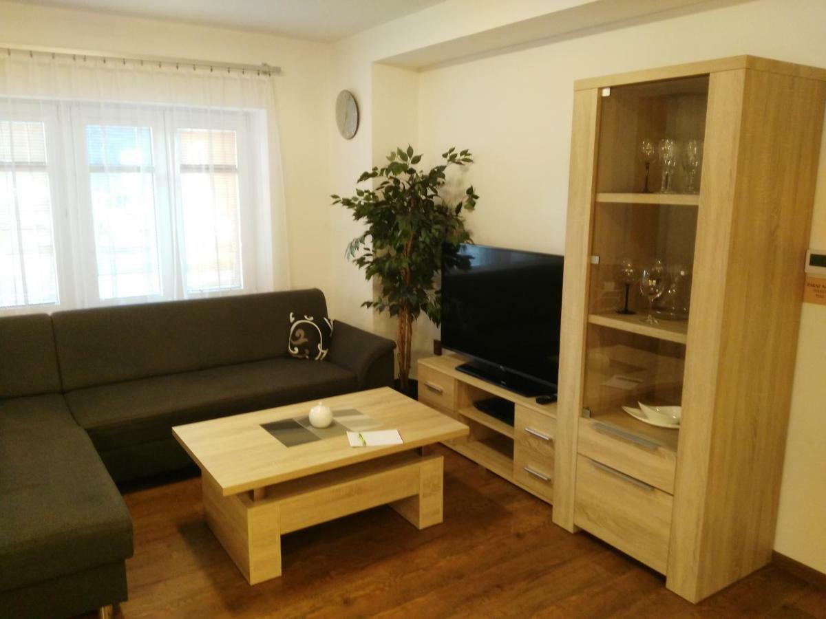 Apartman Eskadra 02 Горни-Мала-Упа Экстерьер фото